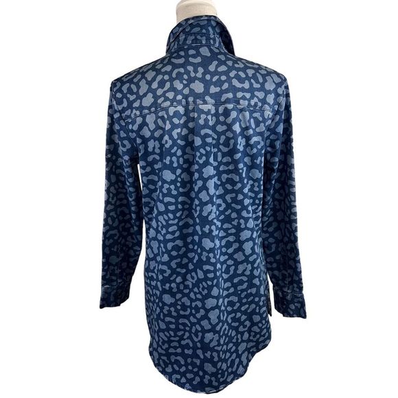 G.I.L.I. Cheetah Print Denim Button Front Shirt Small - Picture 2 of 10